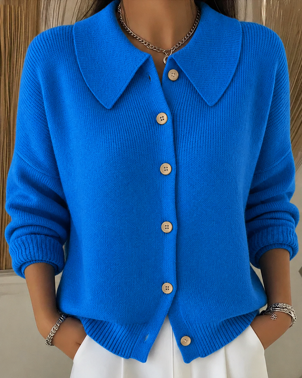 Ambra Cardigan met knoopcollier | Verfijnd, warm en altijd passend