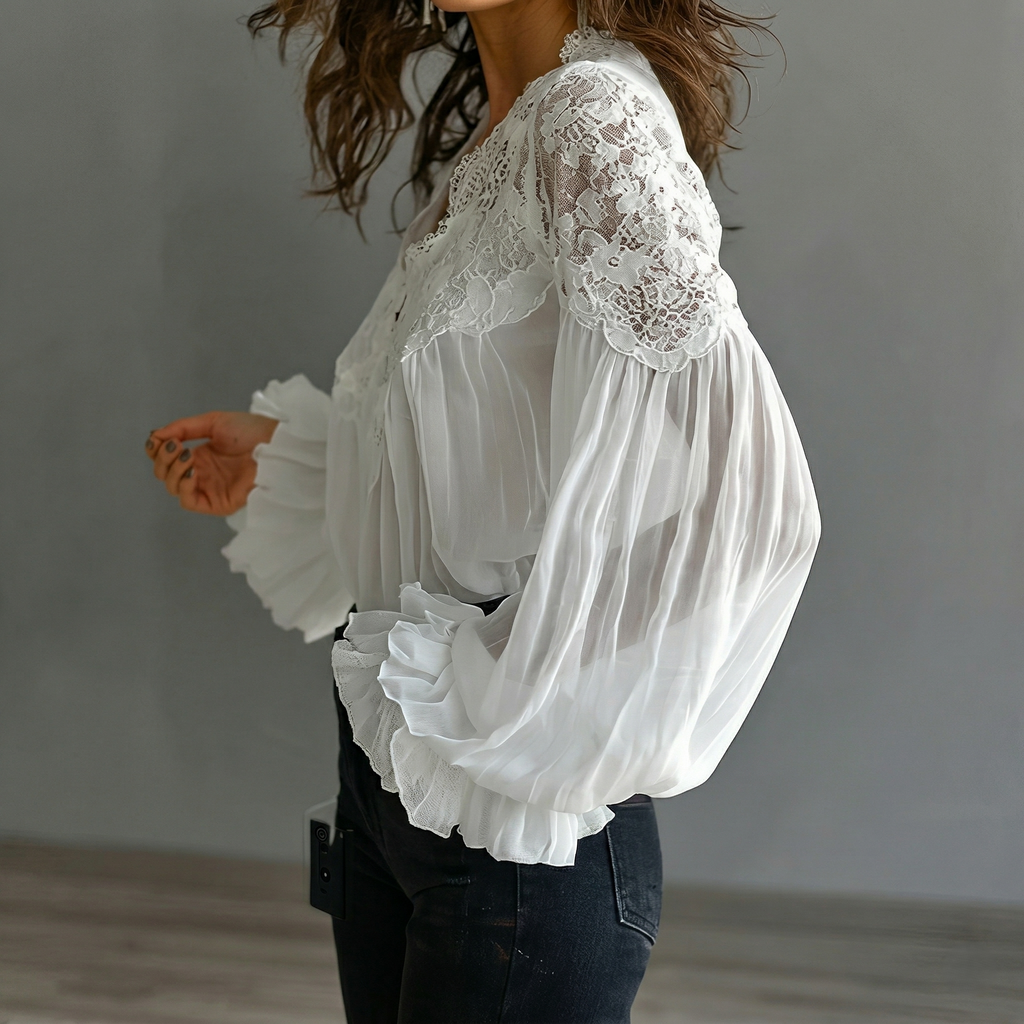 Lorena blouse | Romantisch, elegant, en altijd passend