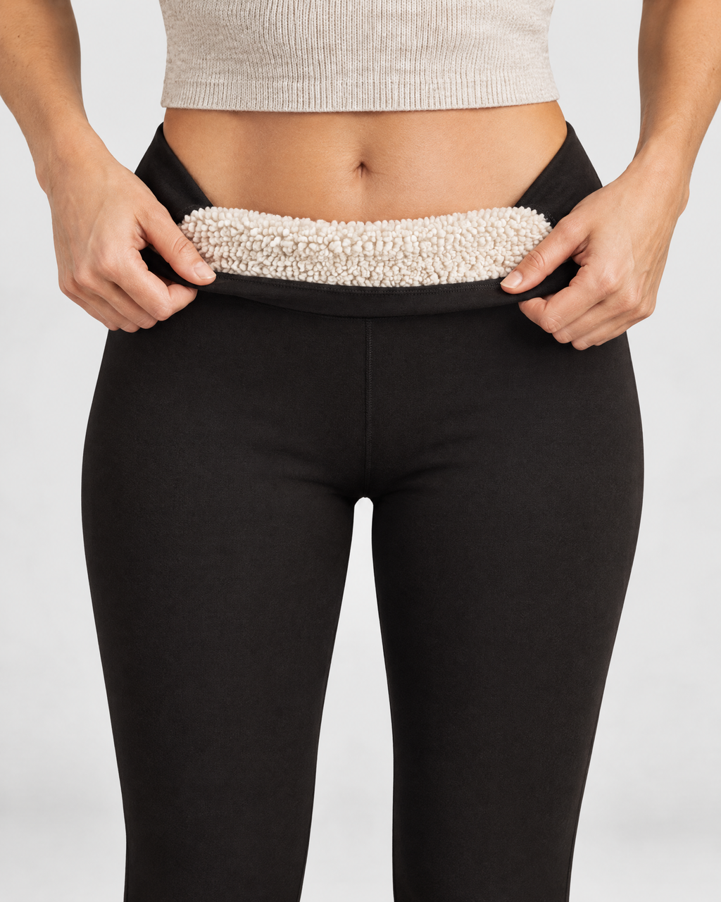 Matilde gevoerde legging in zwart met omgeslagen tailleband die de teddyvoering laat zien