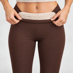 Matilde gevoerde legging in koffie met teddyvoering