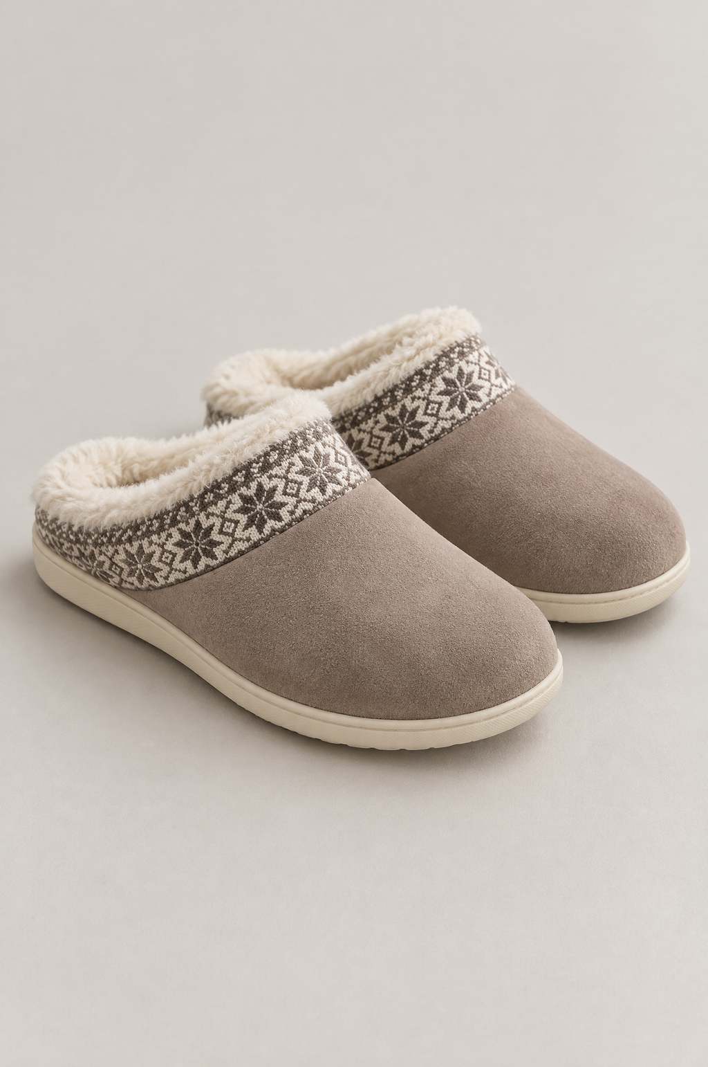 Teodora pantoffels in zacht taupe